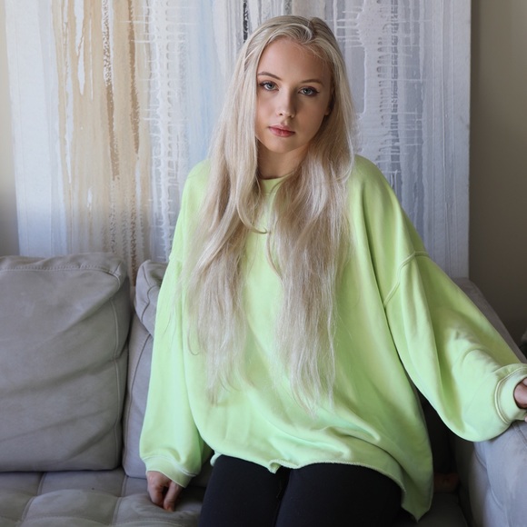 aerie Tops - Light green oversized crew neck